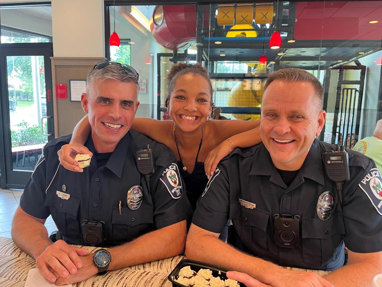 Photo of Dare Officers with Student
