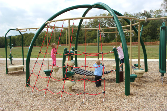 Wikle-KidsPlaying2